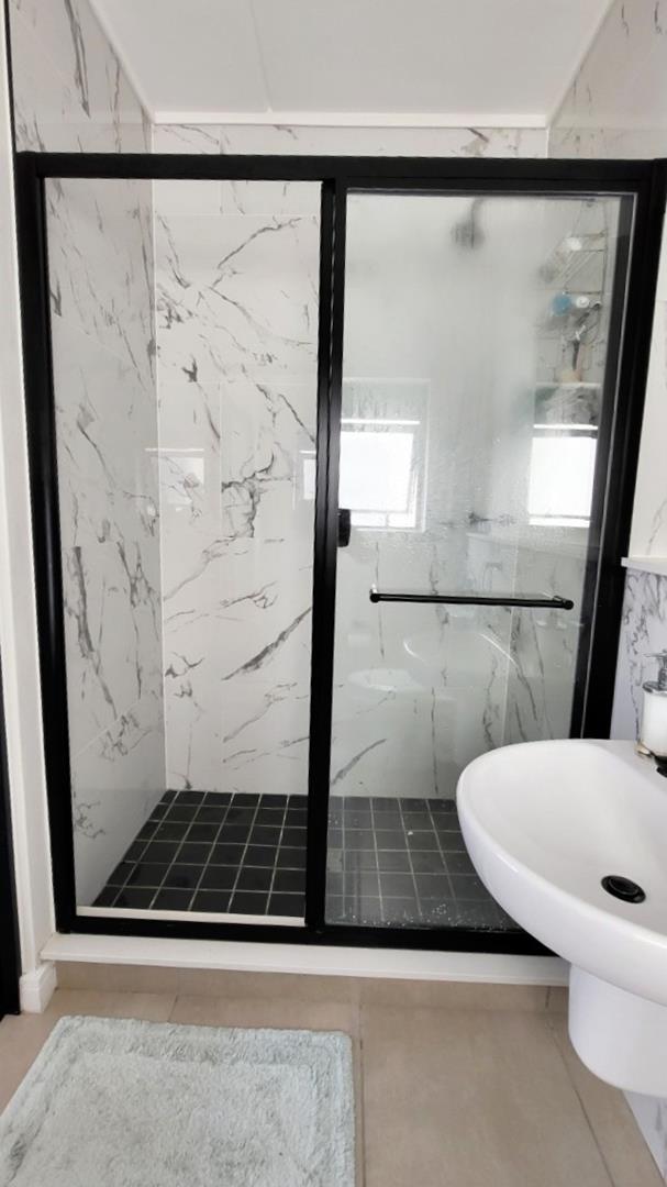 To Let 1 Bedroom Property for Rent in Parklands Western Cape